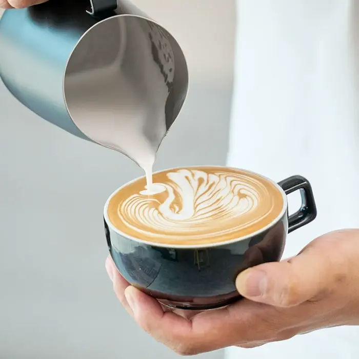 21 Ca đánh sữa mũi thuôn - 500ml